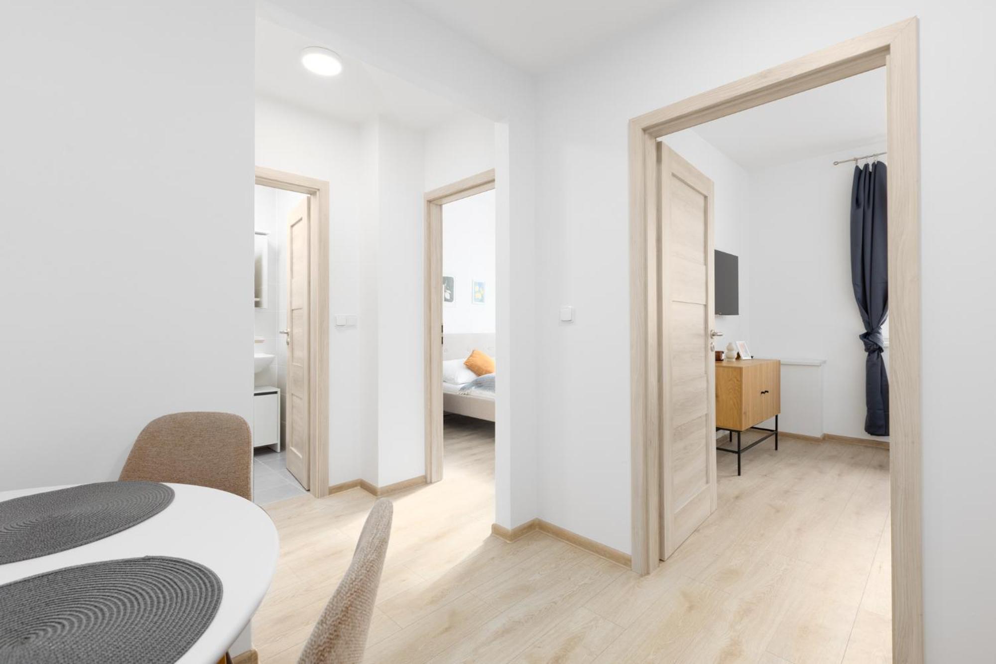 2 Bedroom With A Terrace Near The Metro * Praha