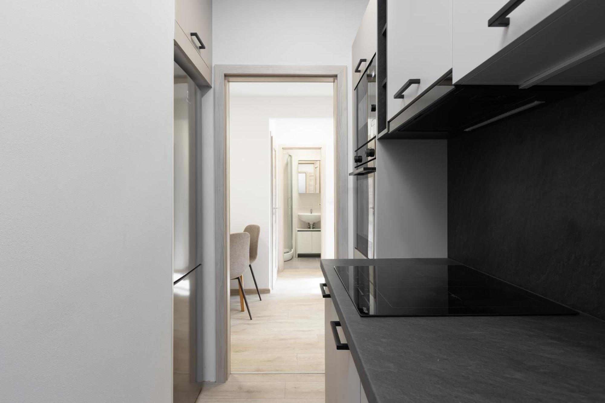 2 Bedroom With A Terrace Near The Metro Praha